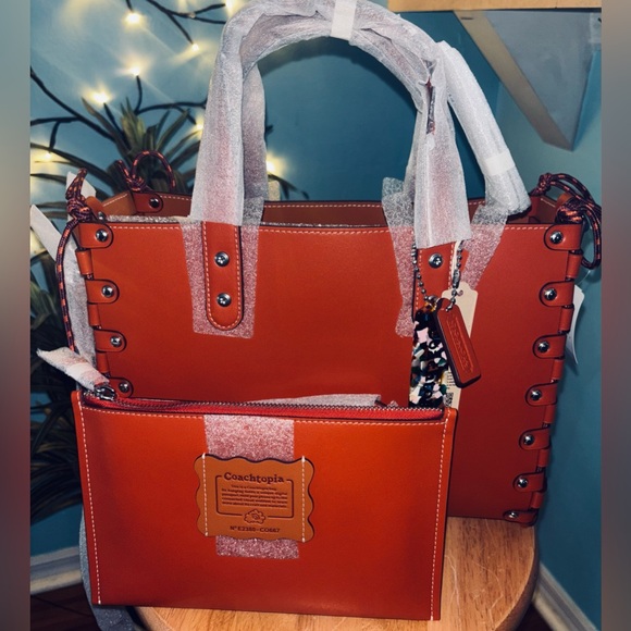 Coachtopia NWT Orange Leather Tote Bag - Picture 1 of 15